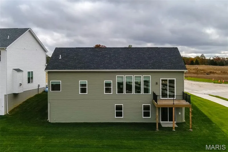 401 Farmhouse Drive, O'Fallon, MO 63385 — listing photo 3 of 21