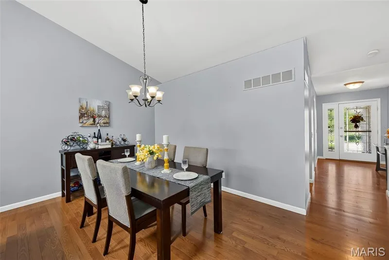 Vaulted dining area. — 306 Villa Tuscany Court #10B, O'Fallon, MO 63366