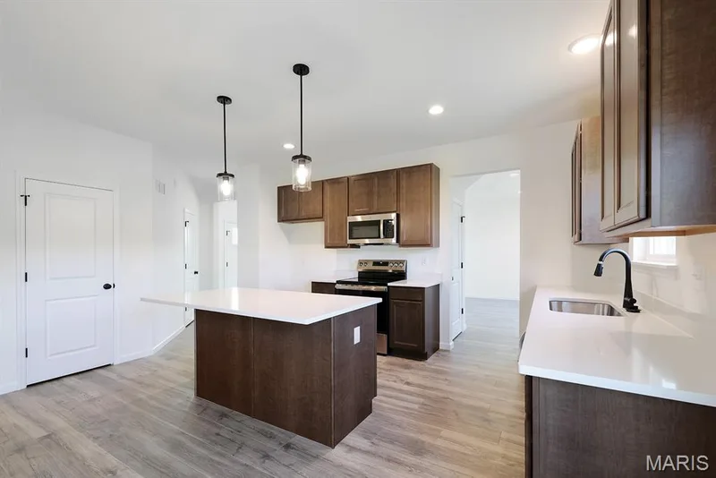542 Apple Orchard Lane, O'Fallon, MO 63385 — listing photo 8 of 22