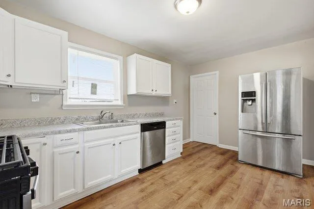 1444 Kathleen Drive, Wentzville, MO 63385 — listing photo 3 of 26