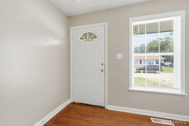 1444 Kathleen Drive, Wentzville, MO 63385 — listing photo 7 of 26
