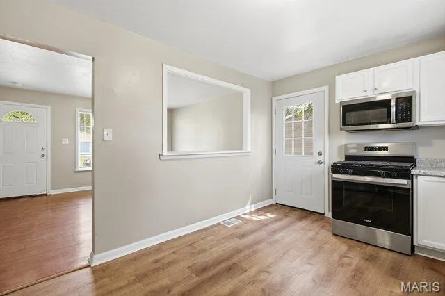 1444 Kathleen Drive, Wentzville, MO 63385 — listing photo 11 of 26