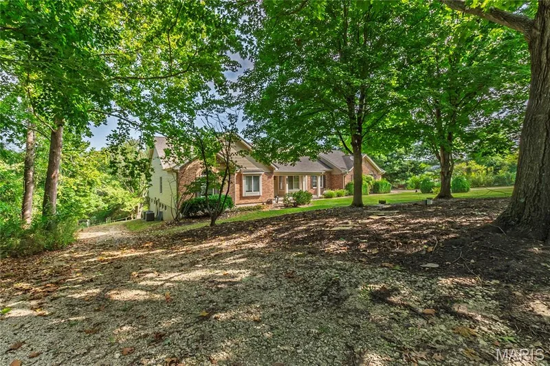 Front Yard, left side of property. — 17507 Summit View Place Cove, Glencoe, MO 63038