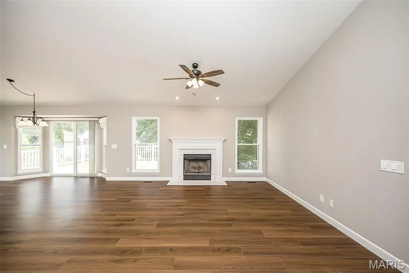 7567 Cinnamon Teal Drive, O'Fallon, MO 63368 — listing photo 5 of 43
