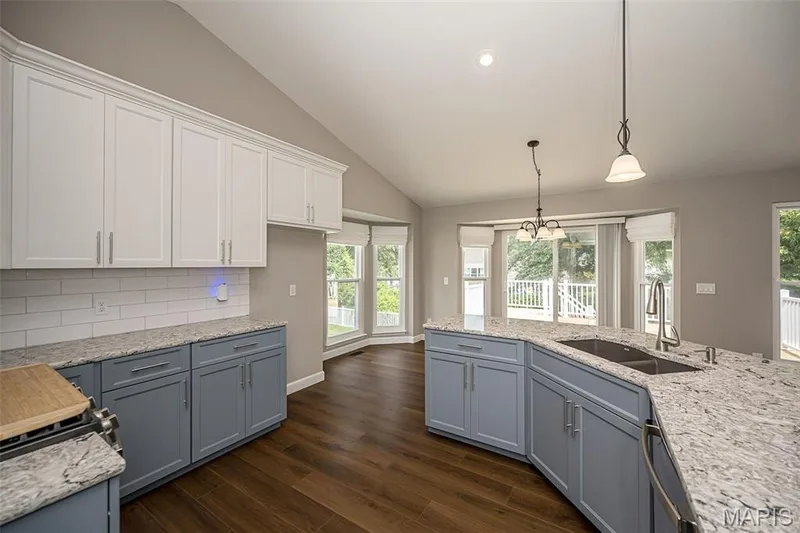 7567 Cinnamon Teal Drive, O'Fallon, MO 63368 — listing photo 18 of 43