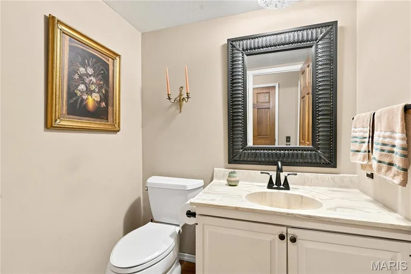 Powder Room — 505 Richley Drive, Chesterfield, MO 63017