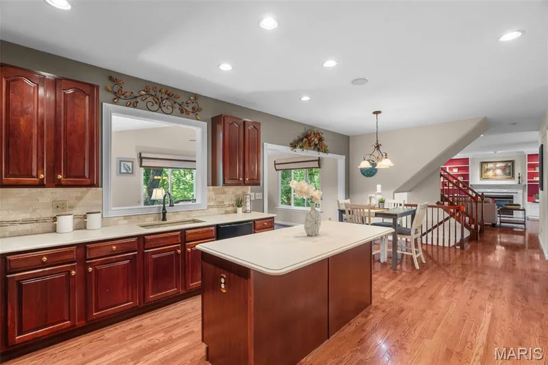 991 Sheffield Forest Court, Wildwood, MO 63021 — listing photo 20 of 62