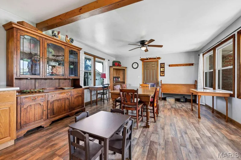 4915 Tower Line Road, St Charles, MO 63301 — listing photo 18 of 41