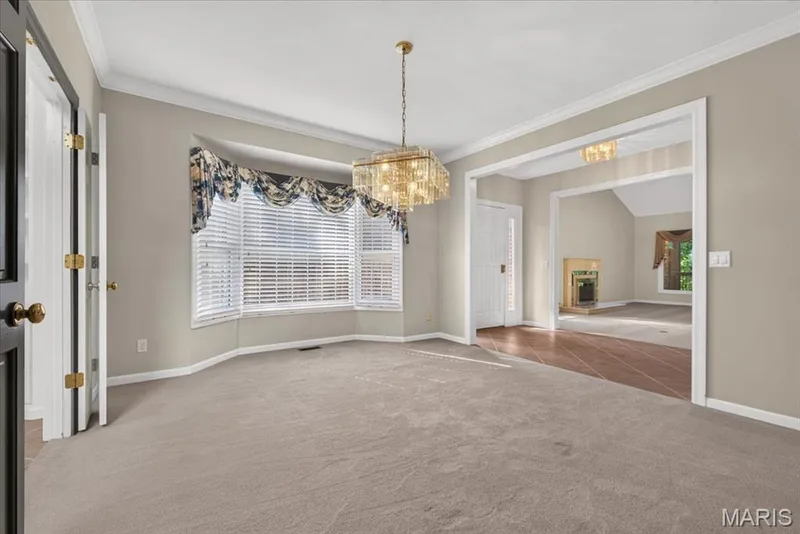 Spacious Dining Room with large bay window. — 14620 Timberlake Manor Court, Chesterfield, MO 63017