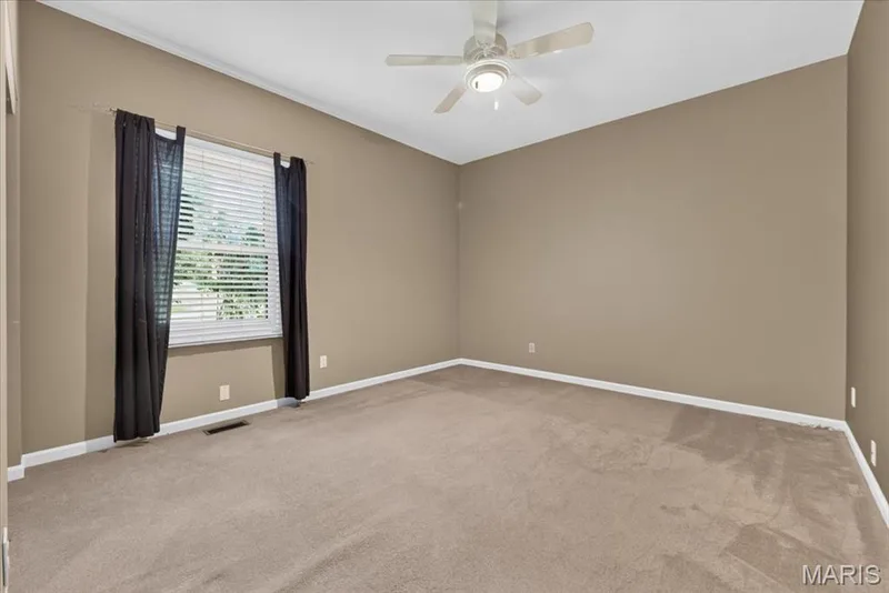 14620 Timberlake Manor Court, Chesterfield, MO 63017 — listing photo 25 of 64