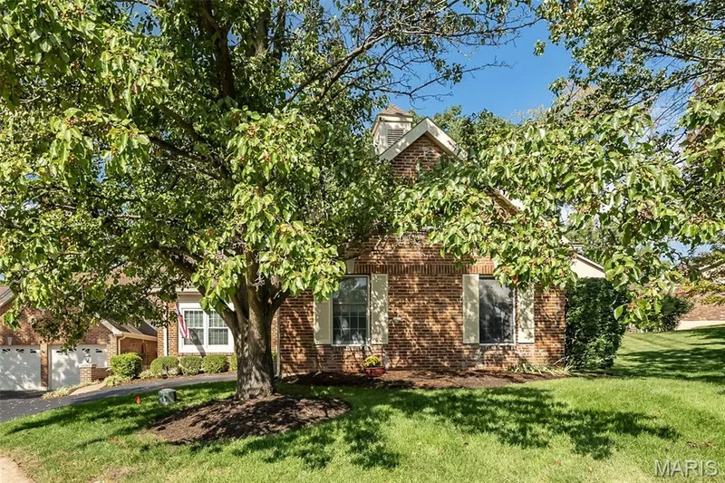 14620 Timberlake Manor Court, Chesterfield, MO 63017 — listing photo 5 of 83