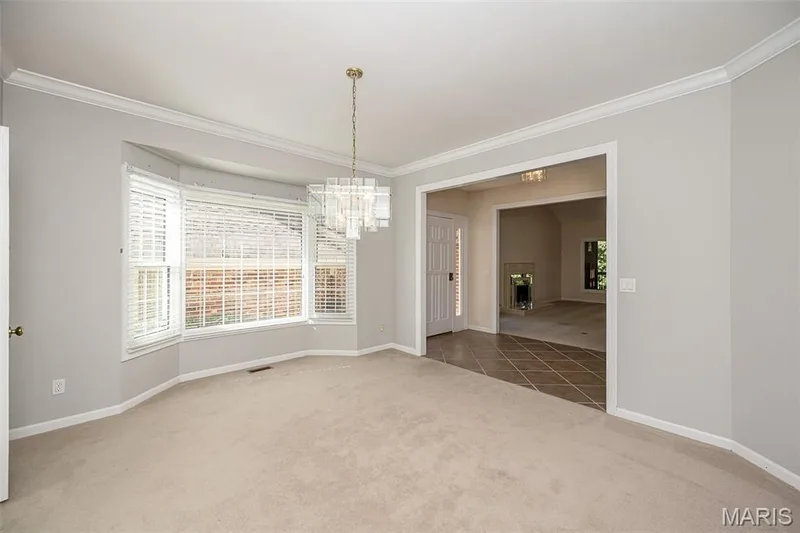 14620 Timberlake Manor Court, Chesterfield, MO 63017 — listing photo 14 of 83