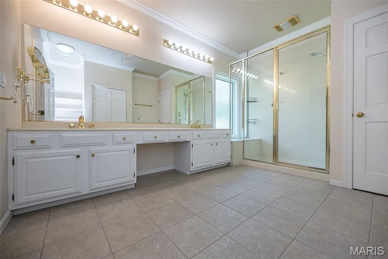 14620 Timberlake Manor Court, Chesterfield, MO 63017 — listing photo 30 of 83