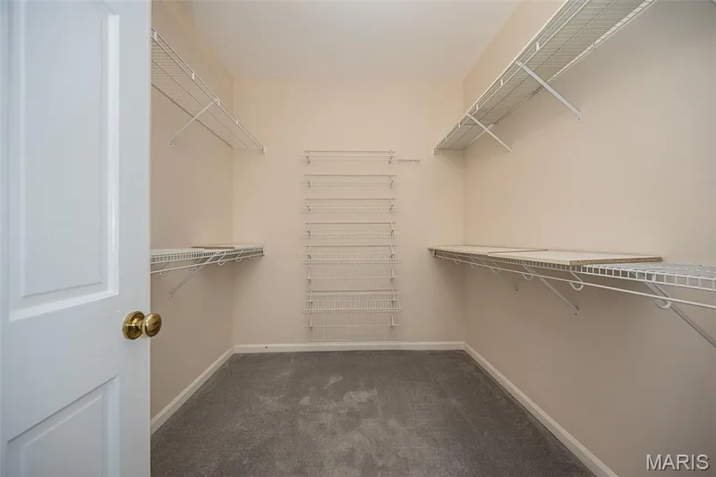 14620 Timberlake Manor Court, Chesterfield, MO 63017 — listing photo 33 of 83