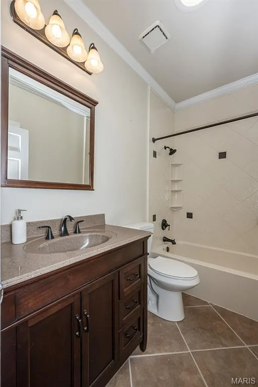14620 Timberlake Manor Court, Chesterfield, MO 63017 — listing photo 43 of 83