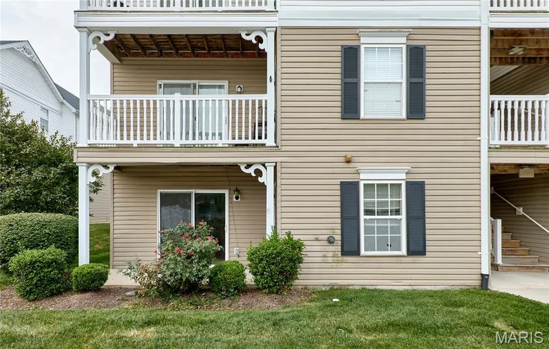 7101 Spring Creek Lane, O'Fallon, MO 63368 — listing photo 5 of 41