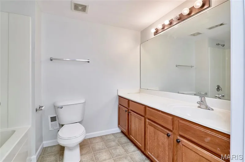 7101 Spring Creek Lane, O'Fallon, MO 63368 — listing photo 31 of 41
