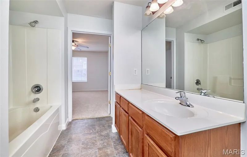 7101 Spring Creek Lane, O'Fallon, MO 63368 — listing photo 40 of 41