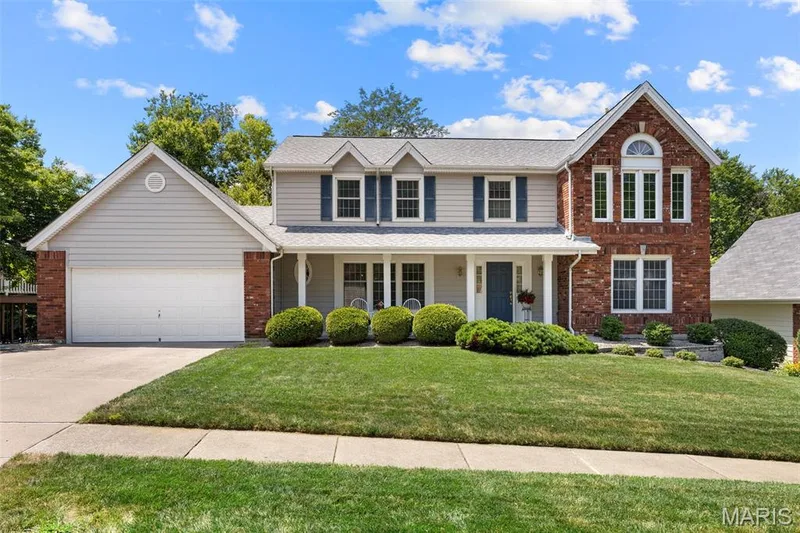 3523 Brookwood Circle, St Charles, MO 63301 — listing photo 1 of 32