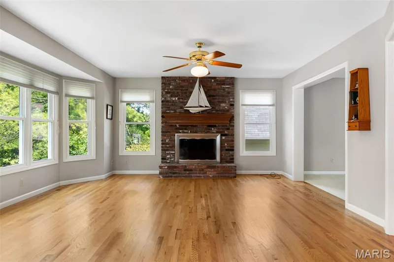 3523 Brookwood Circle, St Charles, MO 63301 — listing photo 6 of 32