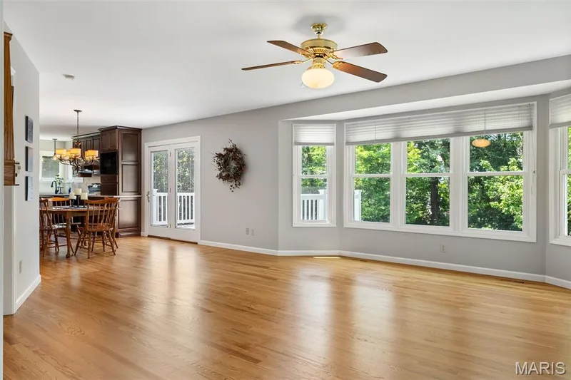 3523 Brookwood Circle, St Charles, MO 63301 — listing photo 8 of 32