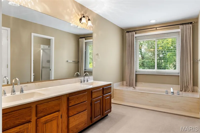 3523 Brookwood Circle, St Charles, MO 63301 — listing photo 18 of 32
