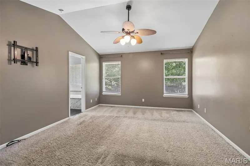25 Folk Art Court, O'Fallon, MO 63366 — listing photo 10 of 38