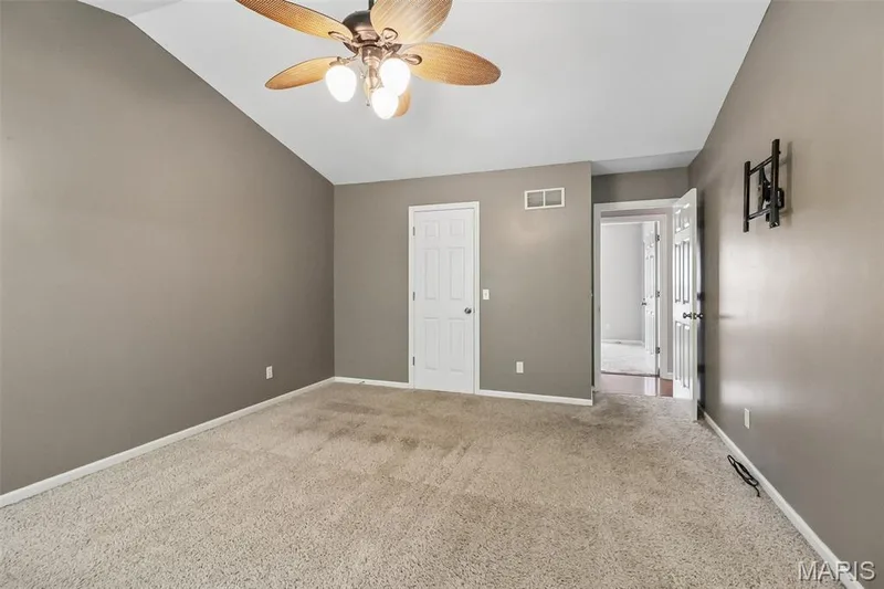 25 Folk Art Court, O'Fallon, MO 63366 — listing photo 11 of 38