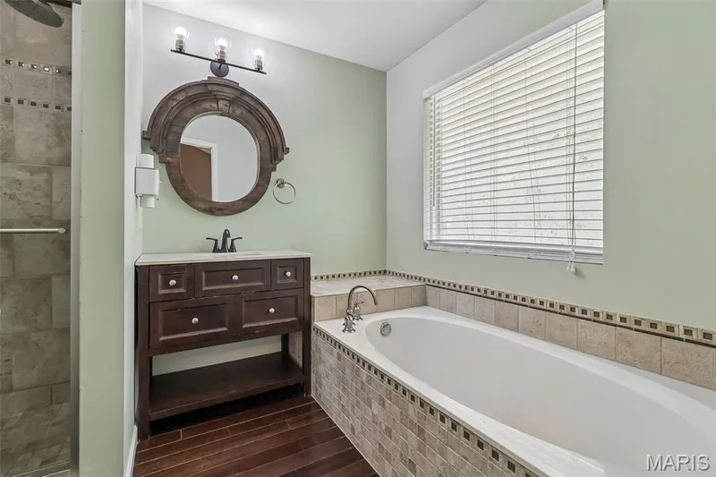 25 Folk Art Court, O'Fallon, MO 63366 — listing photo 13 of 38
