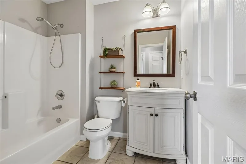 25 Folk Art Court, O'Fallon, MO 63366 — listing photo 17 of 38