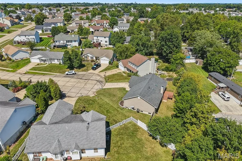25 Folk Art Court, O'Fallon, MO 63366 — listing photo 31 of 38