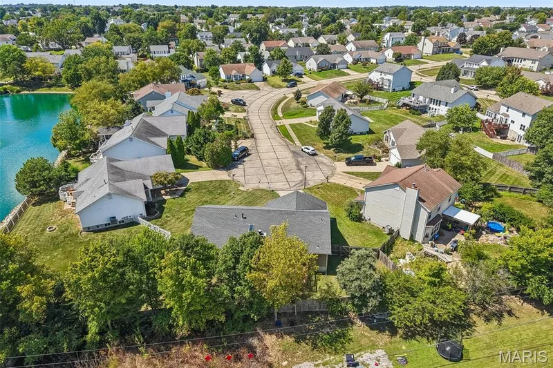 25 Folk Art Court, O'Fallon, MO 63366 — listing photo 32 of 38