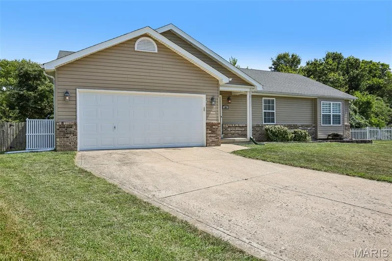 25 Folk Art Court, O'Fallon, MO 63366 — listing photo 35 of 38