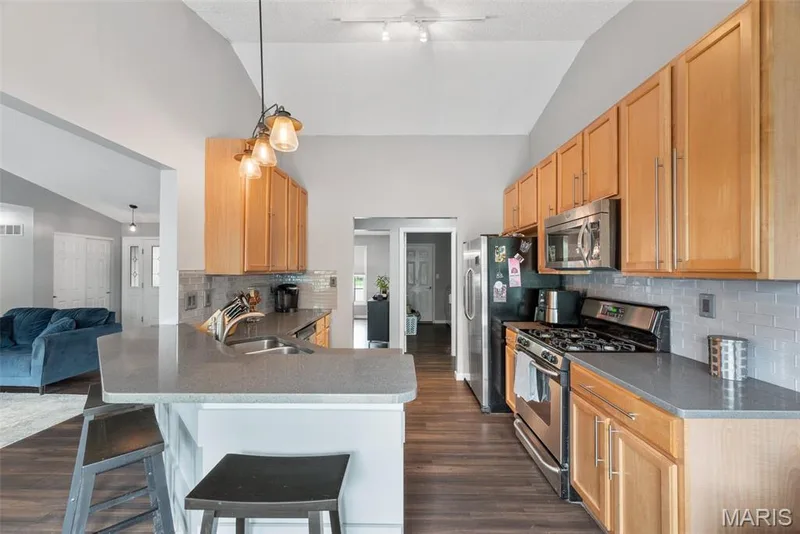 130 Wild Pigeon Ct, O'Fallon, MO 63368 — listing photo 11 of 54