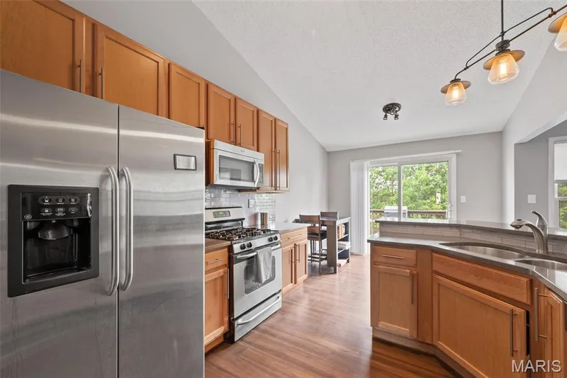 130 Wild Pigeon Ct, O'Fallon, MO 63368 — listing photo 14 of 54