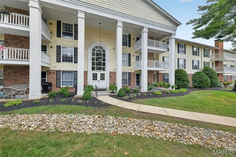Entrance of the building — 1530 Bedford Forge Court #15, Chesterfield, MO 63017