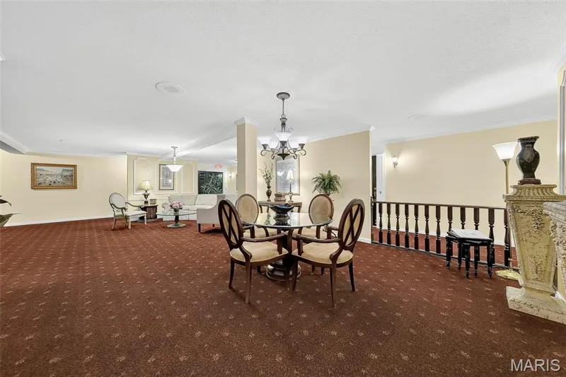 Main Floor Lobby — 1530 Bedford Forge Court #15, Chesterfield, MO 63017