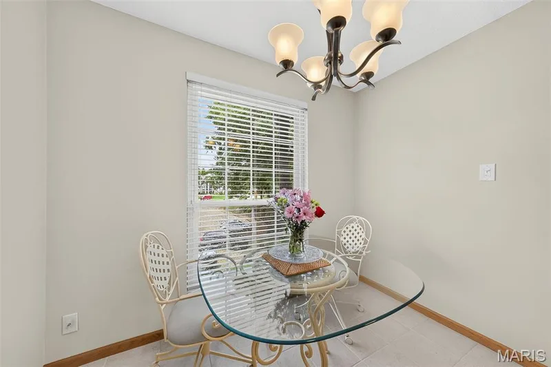 Breakfast Room — 1530 Bedford Forge Court #15, Chesterfield, MO 63017