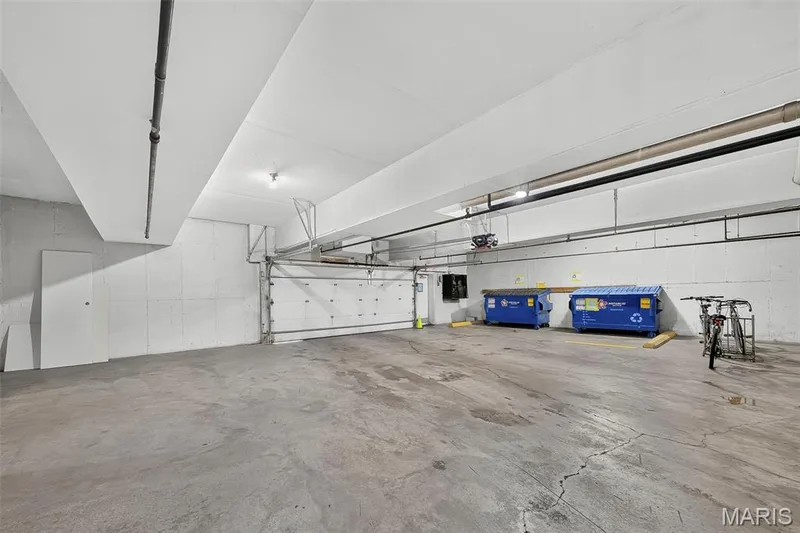 Garage Entrance — 1530 Bedford Forge Court #15, Chesterfield, MO 63017