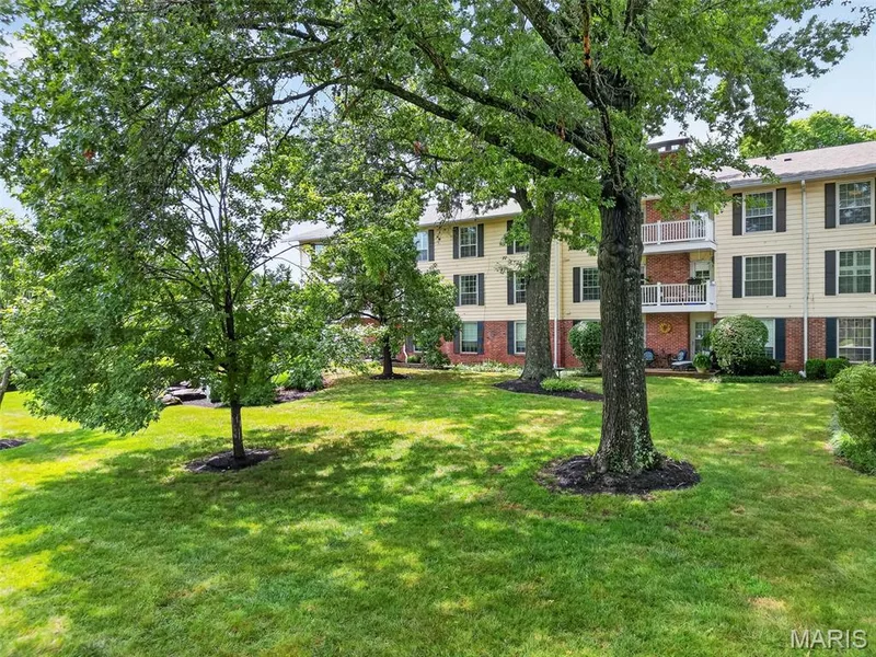 1530 Bedford Forge Court #15, Chesterfield, MO 63017 — listing photo 46 of 56