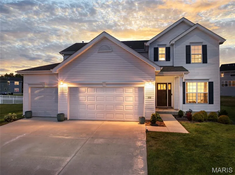 338 White Orchid Court, Wentzville, MO 63385 — listing photo 2 of 33