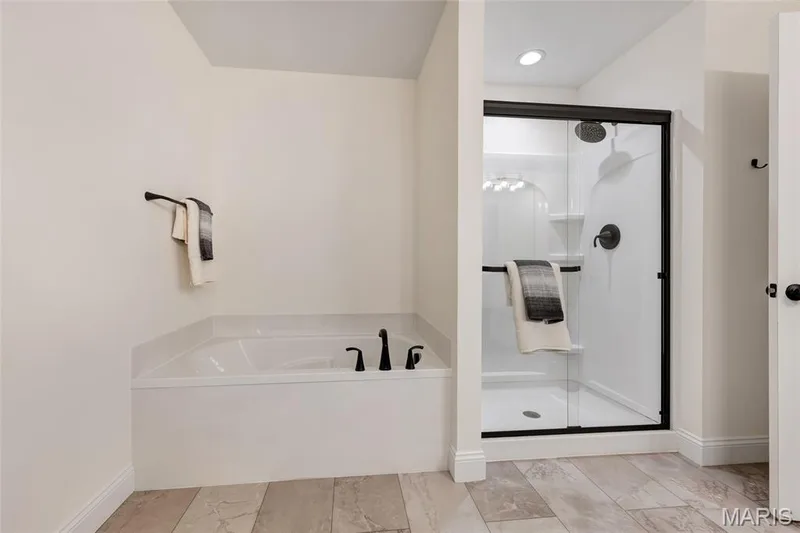 338 White Orchid Court, Wentzville, MO 63385 — listing photo 18 of 33