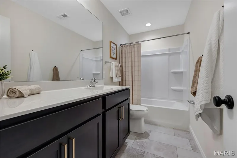 338 White Orchid Court, Wentzville, MO 63385 — listing photo 23 of 33