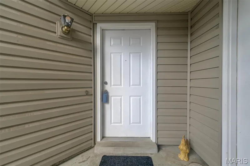 77 Sugar Glen Court, St Peters, MO 63376 — listing photo 3 of 18