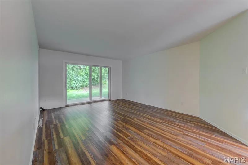 77 Sugar Glen Court, St Peters, MO 63376 — listing photo 8 of 18