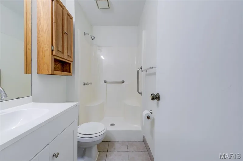 77 Sugar Glen Court, St Peters, MO 63376 — listing photo 14 of 18