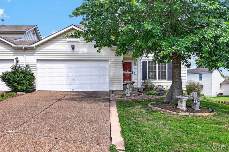247 John Charles Drive #2163B, Wentzville, MO — listing photo 1