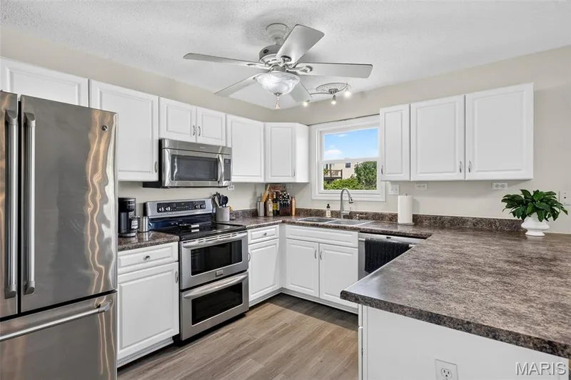 247 John Charles Drive #2163B, Wentzville, MO 63385 — listing photo 11 of 35
