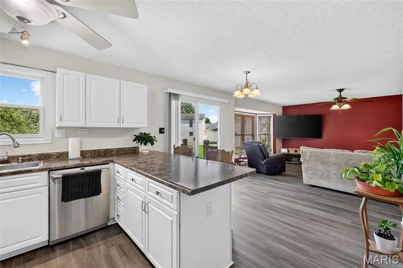 247 John Charles Drive #2163B, Wentzville, MO 63385 — listing photo 13 of 35