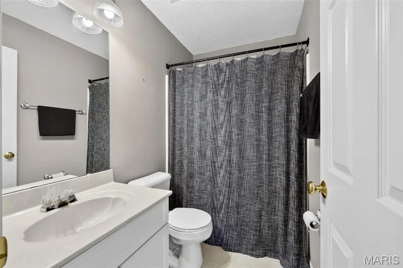 247 John Charles Drive #2163B, Wentzville, MO 63385 — listing photo 19 of 35